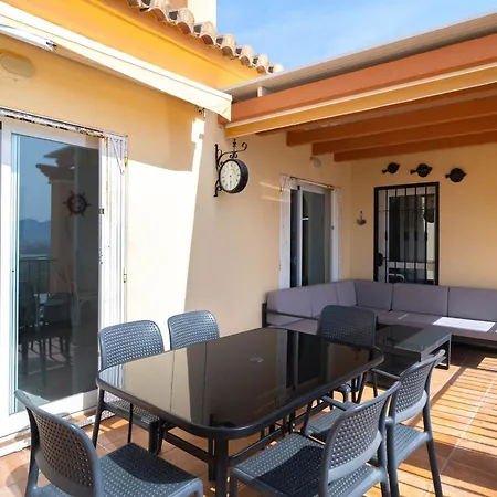 Punta Lara 15 - Private Pool & Sea Views, 네르하